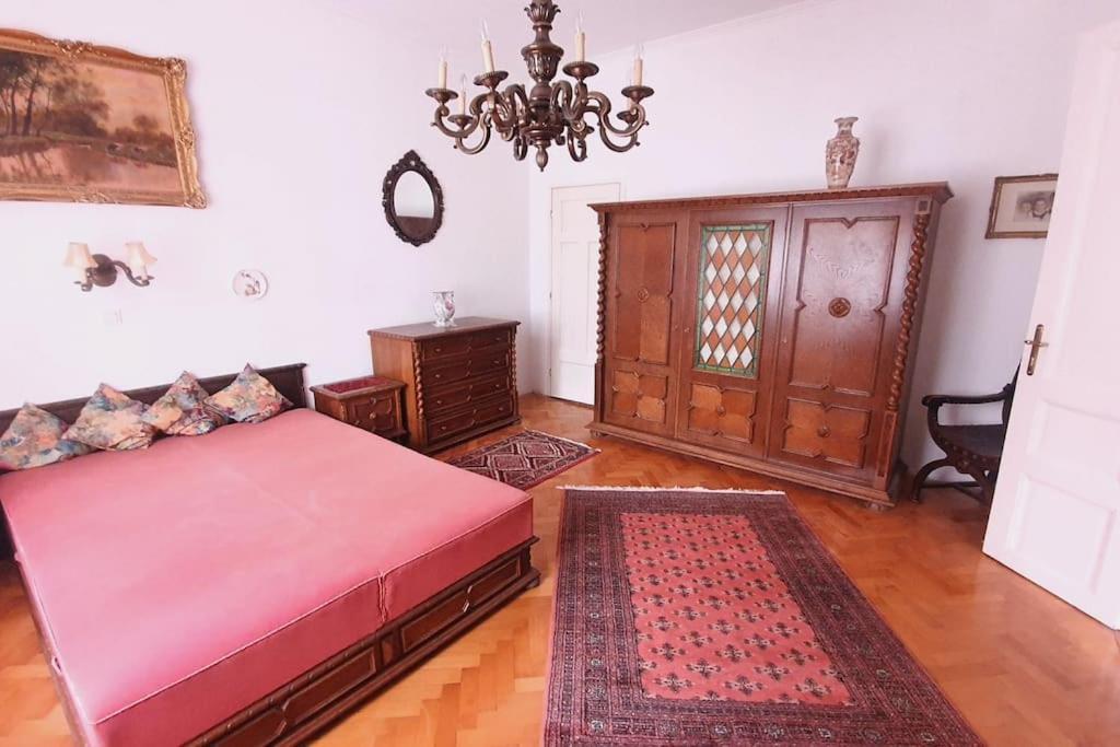 Romantic Villa - Pápa Екстериор снимка